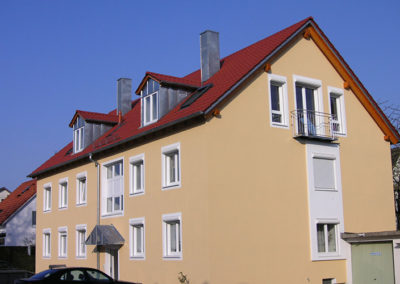 Mehrfamilienhaus mit Steildach